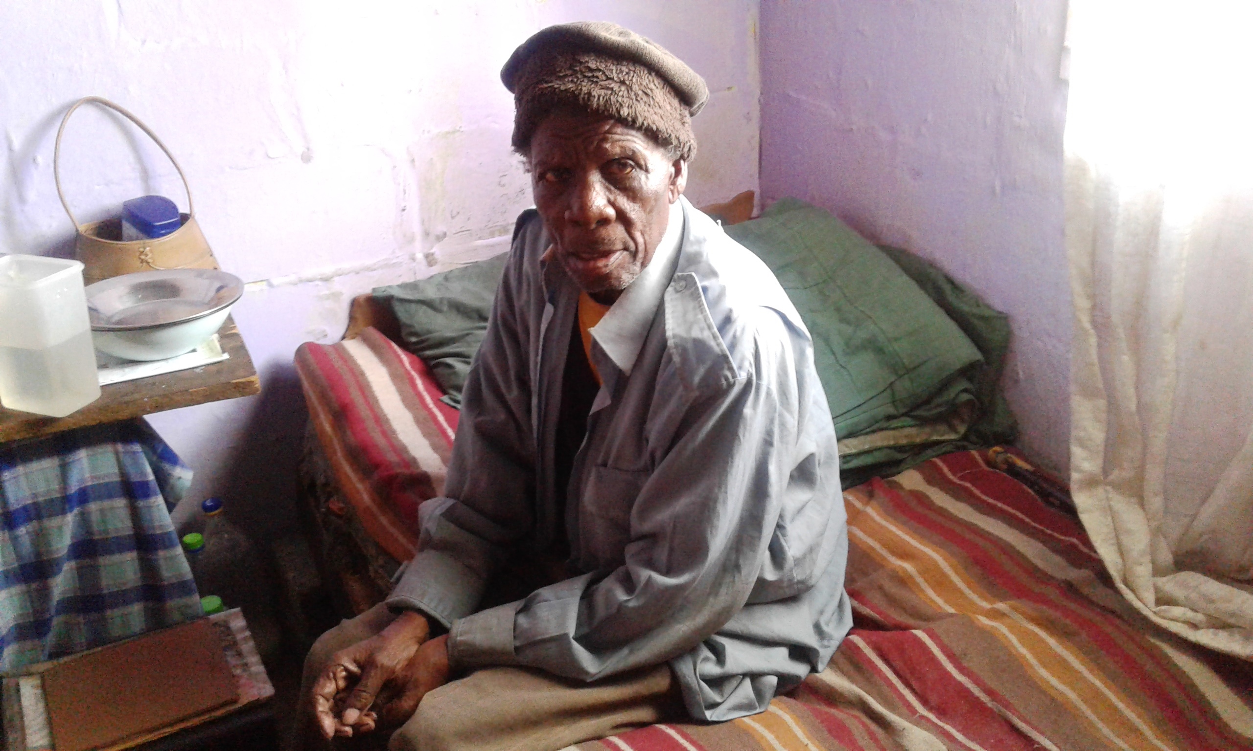 98-year-old-can-t-find-room-in-an-old-age-home-groundup